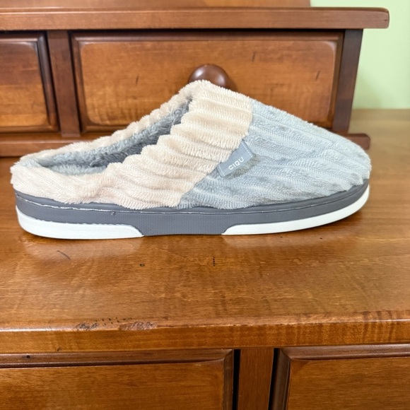 CIQU slippers nonslip warm slides indoor / outdoor women’s 40/41 (size 7.5 ) - Picture 4 of 5